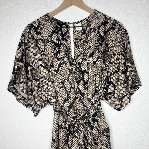 Anthropologie Seen Worn Kept Snake Print Jumpsuit V-Neck Wide Leg size 4 - Picture 3 of 5